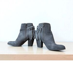 Carlos Santana Grey Suede Booties Fringe Side Zip Size 7.5